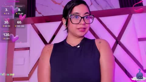 Camila online show from October 22, 2025, 7:13 pm