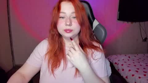 Mila shy sensual person  online show from March 9, 2025, 12:09 pm