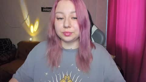 Mila shy sensual person  online show from November 29, 2025, 6:05 am