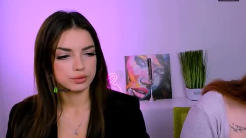 mila_glow online show from September 13, 2025, 8:58 am