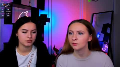 mila_glow online show from November 13, 2025, 7:35 pm