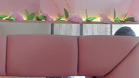mila_grace_ online show from May 15, 2026, 6:48 pm
