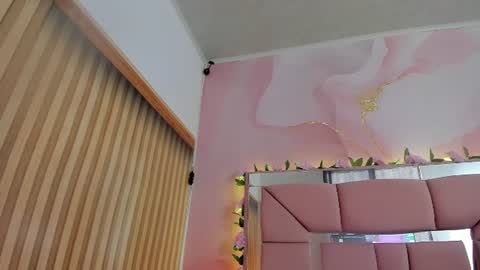 mila_grace_ online show from August 3, 2026, 6:33 pm