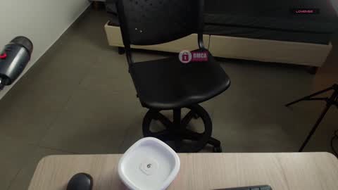 Snapshot of mila_kiitty chatting on January 20, 2025, 11:13 am Milena  online show from January 20, 2025, 11:13 am