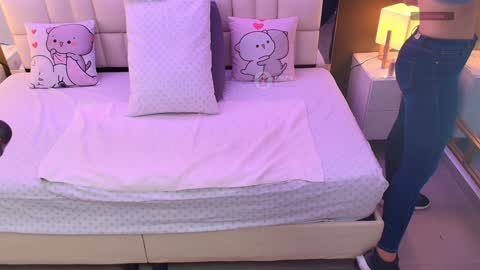 Snapshot of mila_kiitty chatting on January 23, 2025, 11:26 am Milena  online show from January 23, 2025, 11:26 am