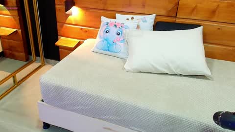 Snapshot of mila_kiitty chatting on February 14, 2025, 11:42 am Milena  online show from February 14, 2025, 11:42 am