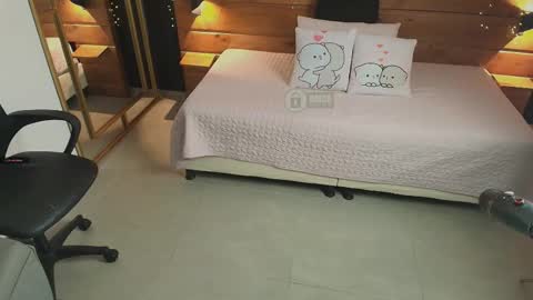 Snapshot of mila_kiitty chatting on September 29, 2025, 11:04 am Milena  online show from September 29, 2025, 11:04 am