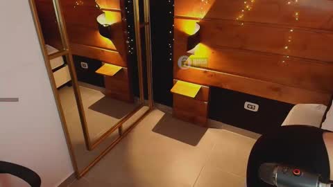 Snapshot of mila_kiitty chatting on September 30, 2025, 11:15 am Milena  online show from September 30, 2025, 11:15 am