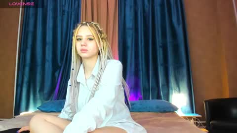 Snapshot of mila_kinor chatting on December 25, 2024, 11:11 am mila_kinor online show from December 25, 2024, 11:11 am