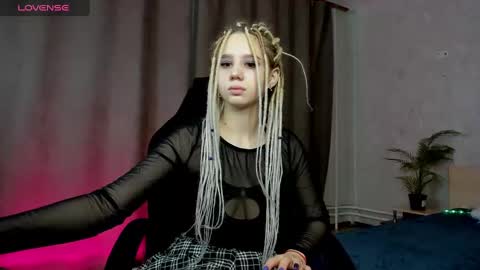 Snapshot of mila_kinor chatting on December 26, 2024, 7:13 am mila_kinor online show from December 26, 2024, 7:13 am