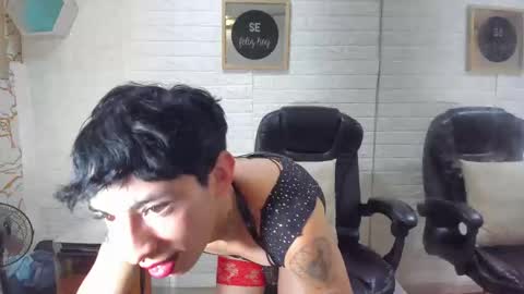 Snapshot of mila_leon chatting on October 2, 2025, 3:13 am Mila online show from October 2, 2025, 3:13 am