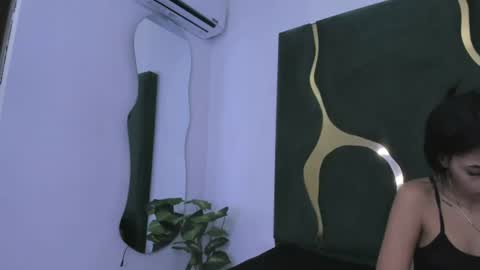 mila_petiteasm online show from July 1, 2026, 12:18 pm