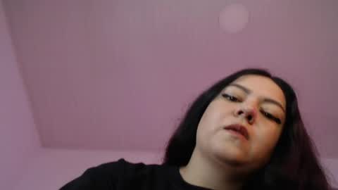 mila_phoenix online show from May 2, 2026, 3:28 pm