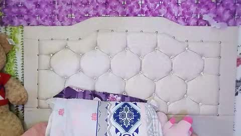 laura online show from March 22, 2026, 3:54 am