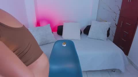 martina online show from March 31, 2026, 2:13 am