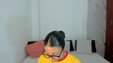 Snapshot of mila_rose1 chatting on July 17, 2026, 2:29 am martina online show from July 17, 2026, 2:29 am