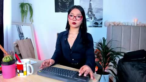 Mila online show from May 6, 2026, 11:59 am