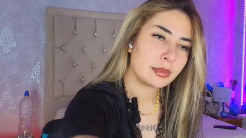 Snapshot of mila_smirnovavk chatting on March 13, 2026, 4:08 am MILA online show from March 13, 2026, 4:08 am