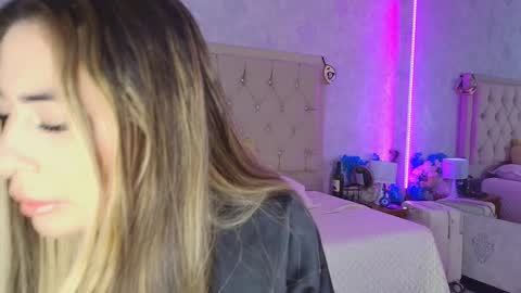 Snapshot of mila_smirnovavk chatting on March 17, 2026, 3:55 am MILA online show from March 17, 2026, 3:55 am