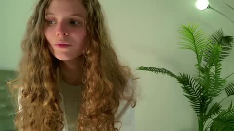 Mila online show from May 3, 2026, 6:52 am