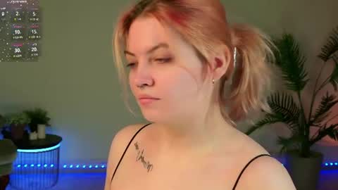 Snapshot of mila_taylorrr chatting on June 16, 2026, 6:10 pm Lisa online show from June 16, 2026, 6:10 pm