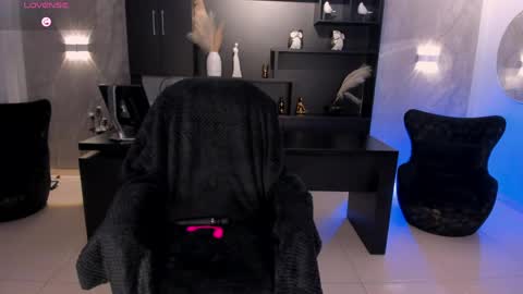 Mila online show from May 23, 2026, 5:01 am
