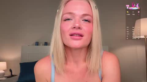 Snapshot of milademies chatting on October 4, 2025, 3:37 am Miss Cutie online show from October 4, 2025, 3:37 am