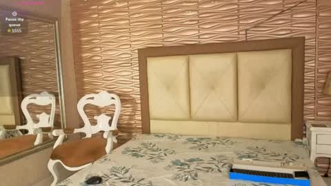 miladiosa online show from June 15, 2026, 12:07 pm