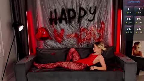 milafink online show from February 14, 2025, 4:41 pm