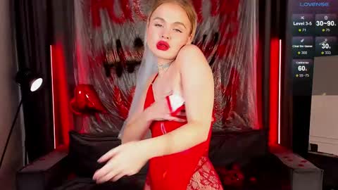 milafink online show from February 14, 2025, 7:44 pm