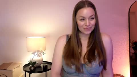 Mila Fleur online show from January 16, 2025, 9:05 am