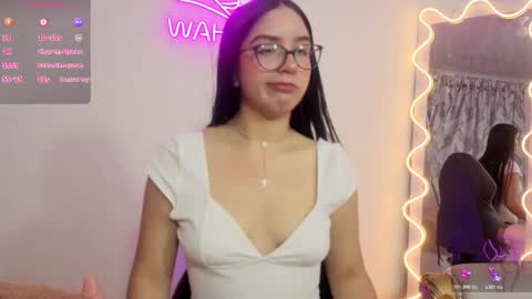 Snapshot of milah_tay chatting on March 3, 2026, 12:00 pm milah_tay online show from March 3, 2026, 12:00 pm