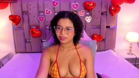 Snapshot of milahall__ chatting on February 17, 2025, 3:58 am Milenna online show from February 17, 2025, 3:58 am