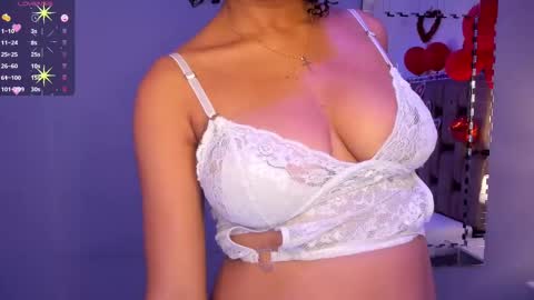 Snapshot of milahall__ chatting on March 3, 2025, 3:52 am Milenna online show from March 3, 2025, 3:52 am