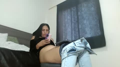 mila online show from January 20, 2025, 4:01 pm