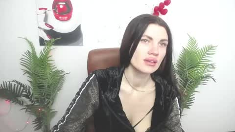Snapshot of milaloona chatting on May 3, 2026, 5:57 am Milaloona online show from May 3, 2026, 5:57 am