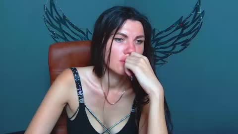 Snapshot of milaloona chatting on July 9, 2026, 6:06 am Milaloona online show from July 9, 2026, 6:06 am