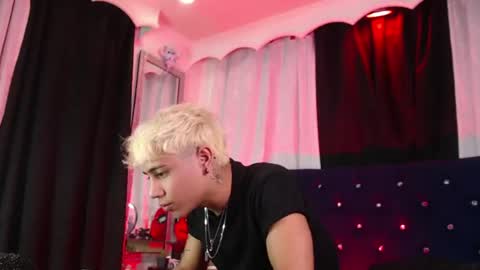 Milan Anxel online show from July 23, 2026, 1:58 am