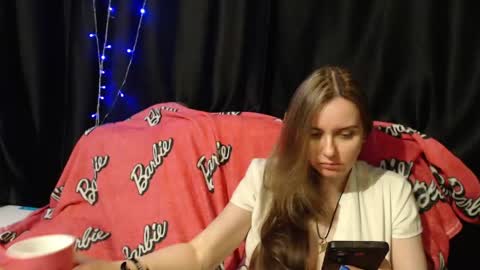 Snapshot of milana696969 chatting on May 5, 2026, 4:59 pm MilAna online show from May 5, 2026, 4:59 pm