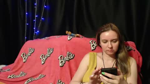 Snapshot of milana696969 chatting on May 18, 2026, 6:47 pm MilAna online show from May 18, 2026, 6:47 pm