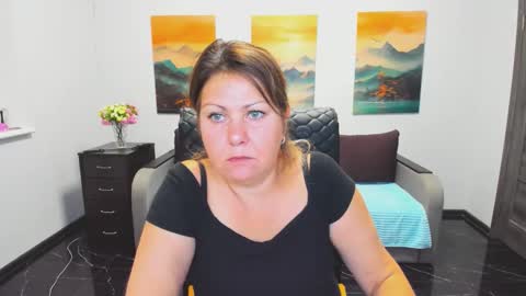 Snapshot of milana_blake chatting on September 18, 2025, 11:45 am Milana online show from September 18, 2025, 11:45 am