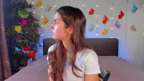 Milana online show from April 27, 2026, 12:36 pm