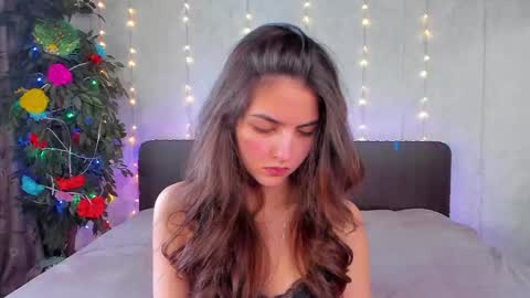 Milana online show from May 1, 2026, 7:13 am
