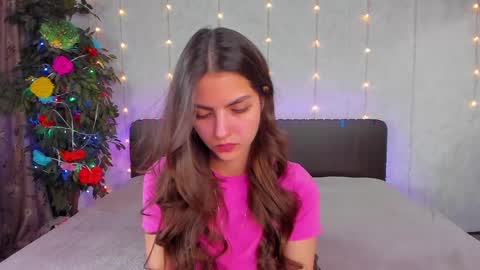 Milana online show from May 6, 2026, 7:13 am