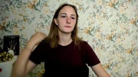 Snapshot of milana_cutie_ chatting on September 21, 2025, 6:15 am Milana online show from September 21, 2025, 6:15 am