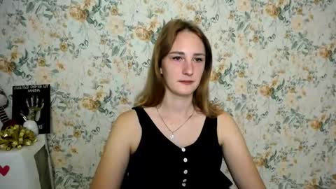 Snapshot of milana_cutie_ chatting on September 25, 2025, 6:06 am Milana online show from September 25, 2025, 6:06 am