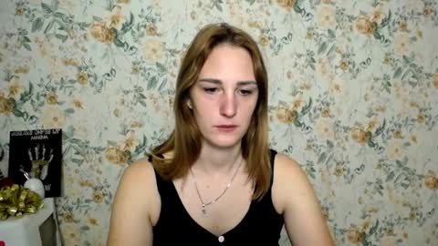 Snapshot of milana_cutie_ chatting on October 6, 2025, 5:49 am Milana online show from October 6, 2025, 5:49 am