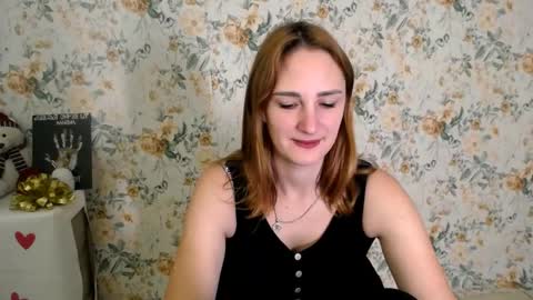 Snapshot of milana_cutie_ chatting on October 23, 2025, 6:13 am Milana online show from October 23, 2025, 6:13 am