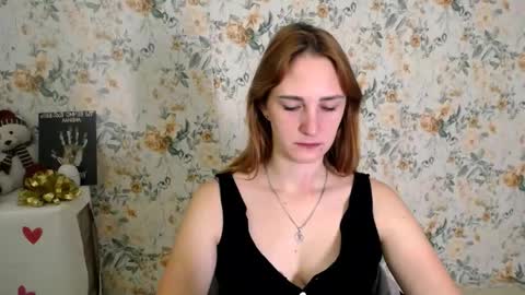Snapshot of milana_cutie_ chatting on October 28, 2025, 6:50 am Milana online show from October 28, 2025, 6:50 am