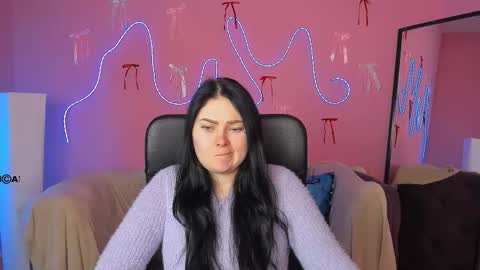 Mila online show from March 12, 2026, 7:25 am